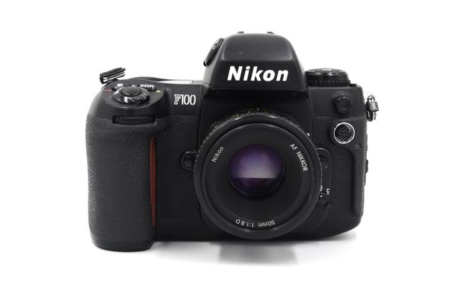 Зеркальный фотоаппарат Nikon 100F + AF 50mm f/1.8D (состояние 4) (б/у)
